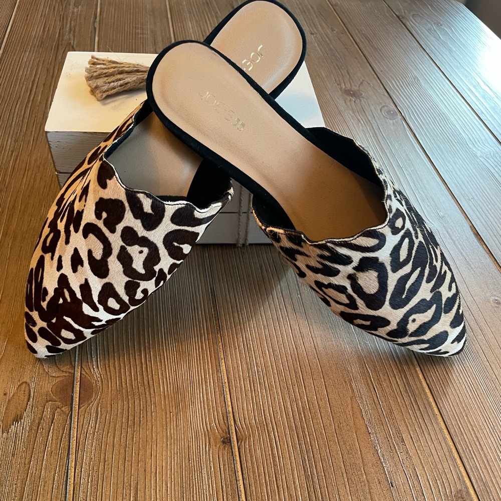 NWT Joe’s print slip on mules